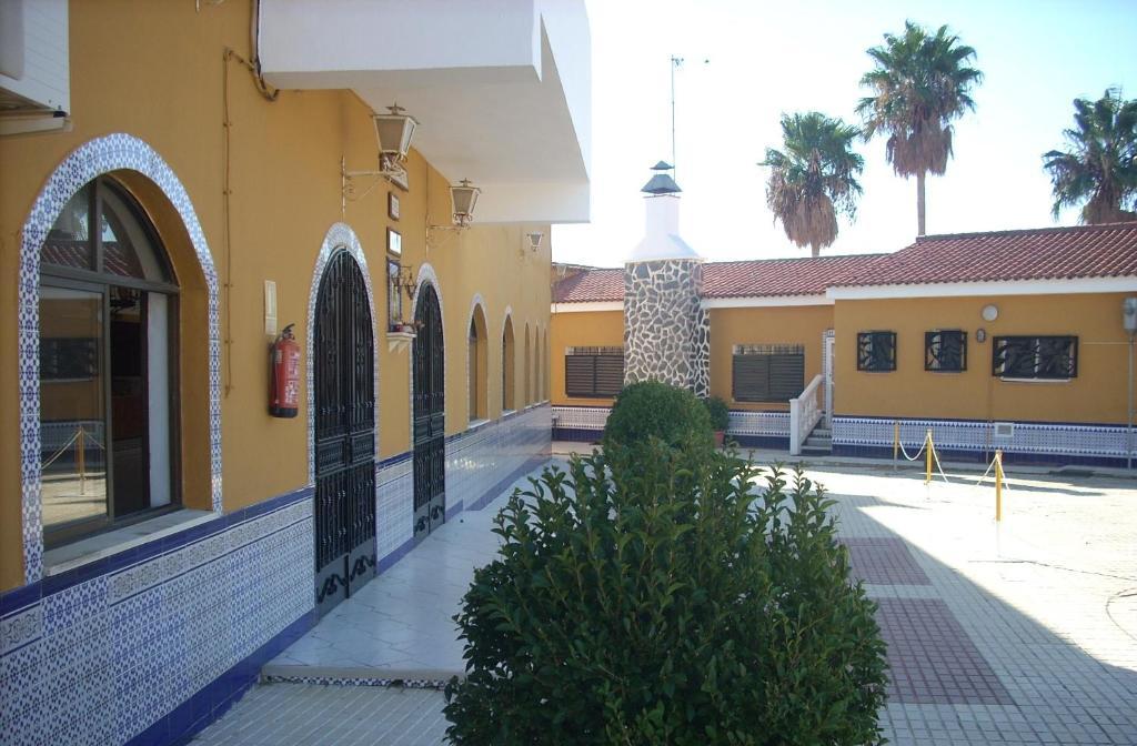 Hostal Don Diego San Juan Del Puerto Zewnętrze zdjęcie