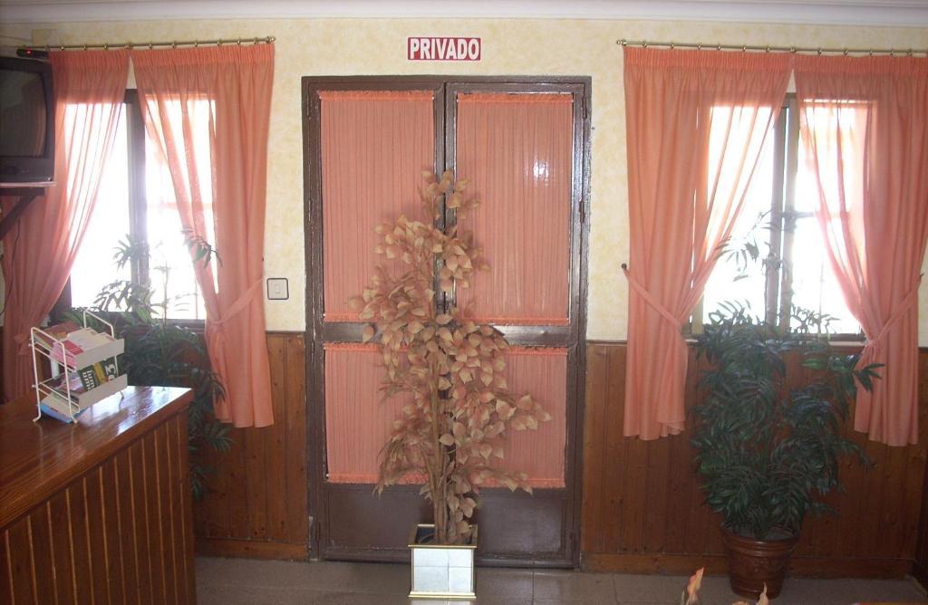 Hostal Don Diego San Juan Del Puerto Zewnętrze zdjęcie